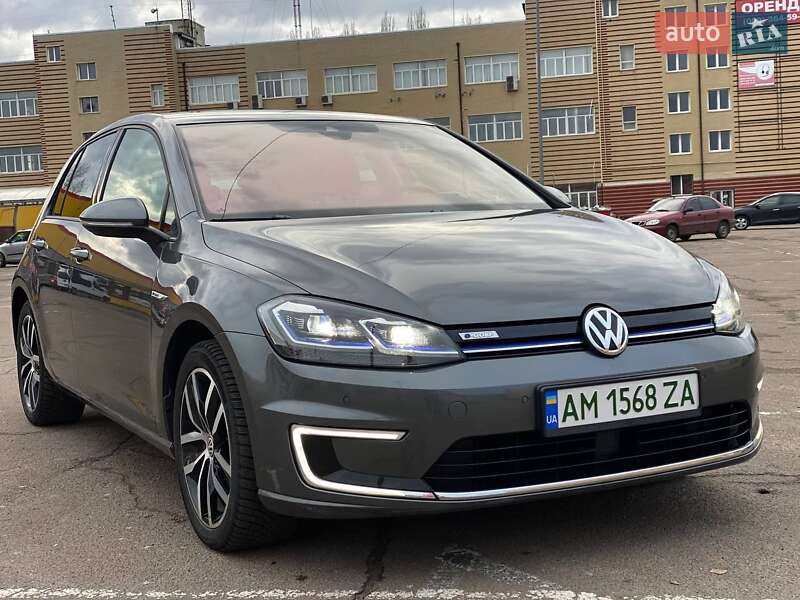 Хэтчбек Volkswagen e-Golf 2018 в Житомире