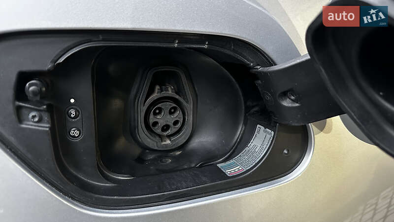 Хетчбек Volkswagen e-Golf 2015 в Вінниці