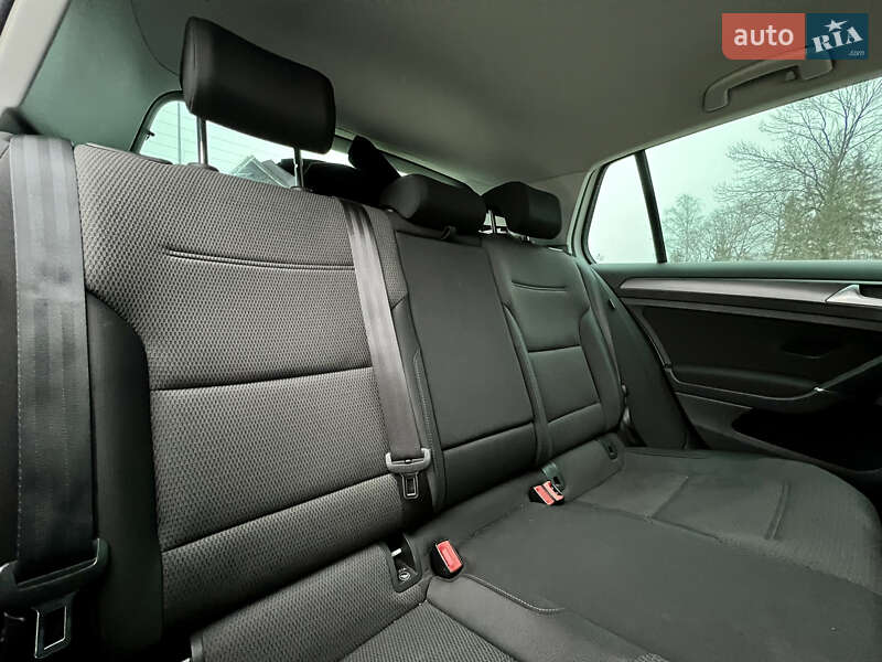 Хэтчбек Volkswagen e-Golf 2019 в Виннице