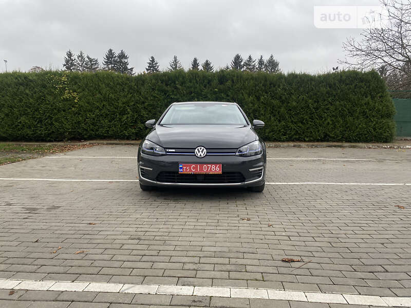 Хэтчбек Volkswagen e-Golf 2019 в Стрые