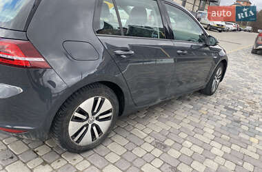 Хетчбек Volkswagen e-Golf 2015 в 