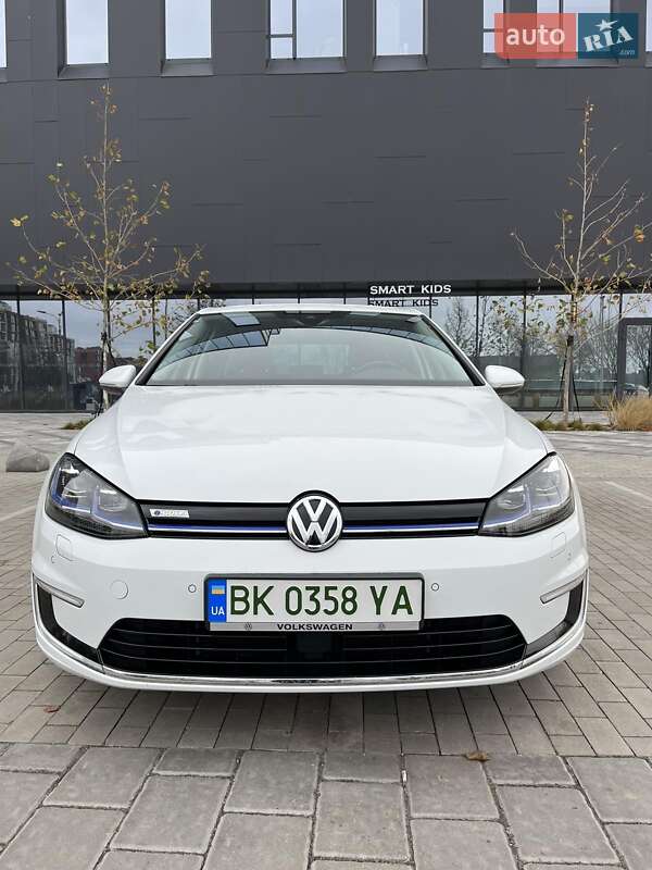Хетчбек Volkswagen e-Golf 2018 в Рівному