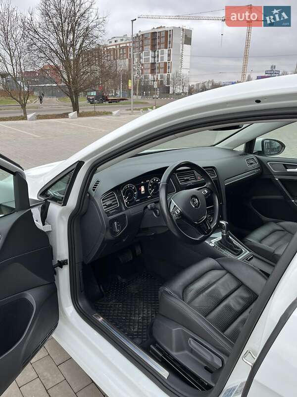 Хетчбек Volkswagen e-Golf 2018 в Рівному