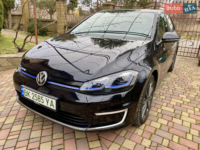 Хетчбек Volkswagen e-Golf 2018 в Рівному