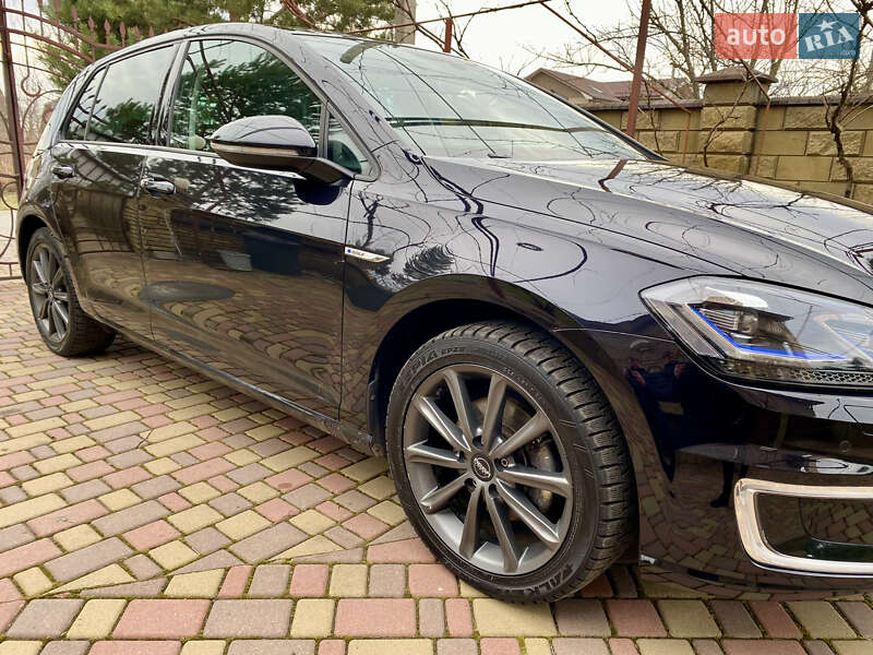 Хетчбек Volkswagen e-Golf 2018 в Рівному