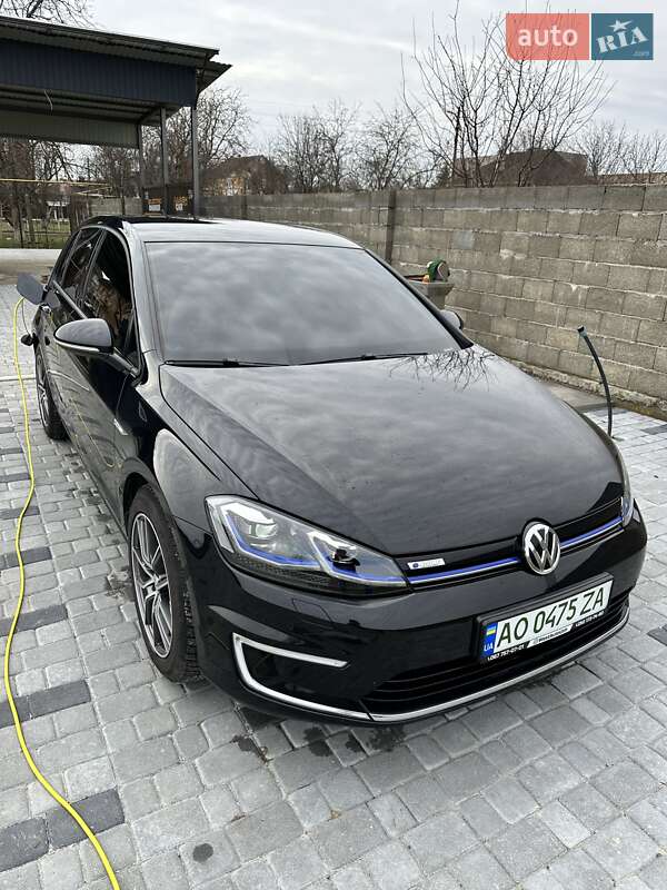 Хэтчбек Volkswagen e-Golf 2018 в Мукачево
