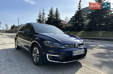 Хетчбек Volkswagen e-Golf 2018 в Києві
