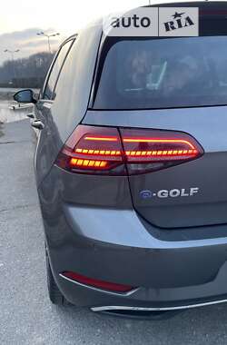 Хэтчбек Volkswagen e-Golf 2019 в Днепре