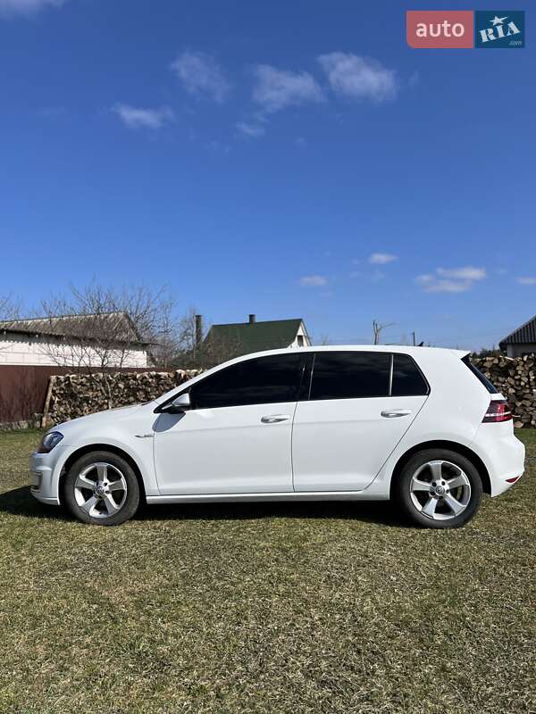 Хэтчбек Volkswagen e-Golf 2016 в Шацке