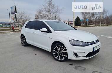 Хэтчбек Volkswagen e-Golf 2015 в Запорожье