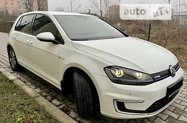 Хэтчбек Volkswagen e-Golf 2015 в Тернополе