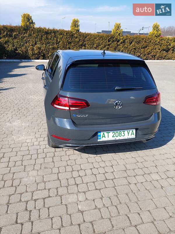 Хэтчбек Volkswagen e-Golf 2018 в Долине