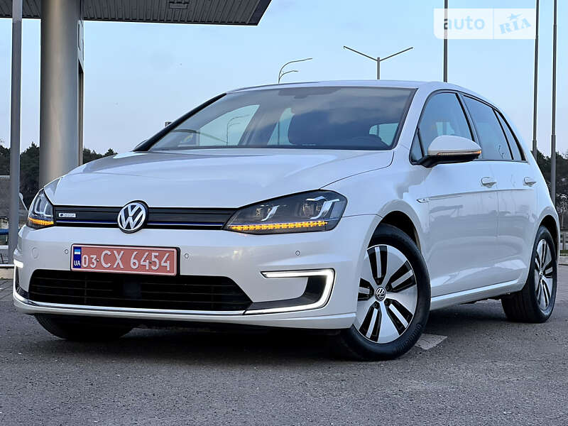 Хэтчбек Volkswagen e-Golf 2015 в Радивилове