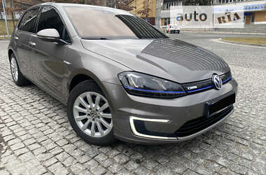 Хэтчбек Volkswagen e-Golf 2015 в Днепре