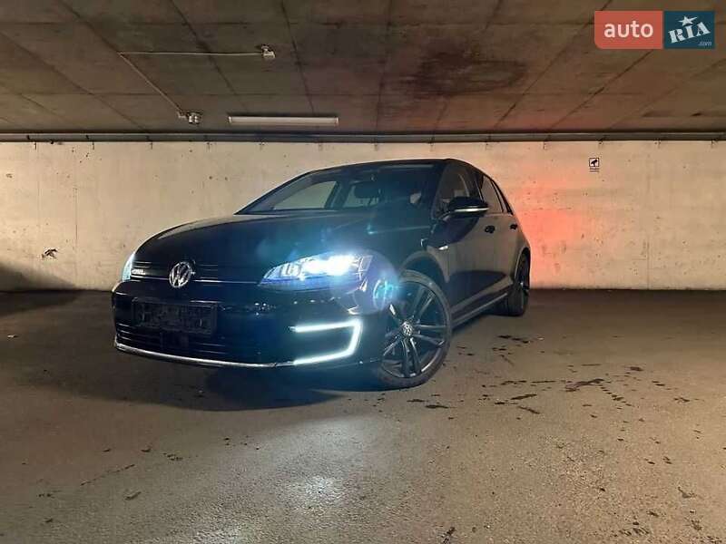 Volkswagen e-Golf 2014