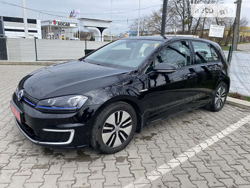 Хэтчбек Volkswagen e-Golf 2016 в Львове