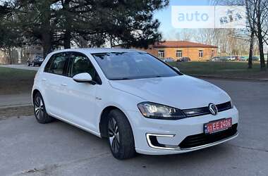 Хетчбек Volkswagen e-Golf 2014 в Дніпрі