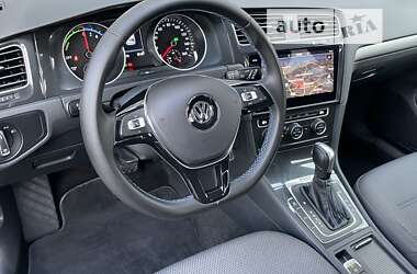 Хэтчбек Volkswagen e-Golf 2020 в Виннице