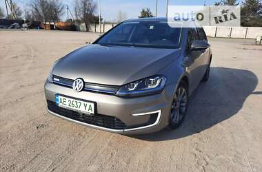 Хэтчбек Volkswagen e-Golf 2016 в Каменском