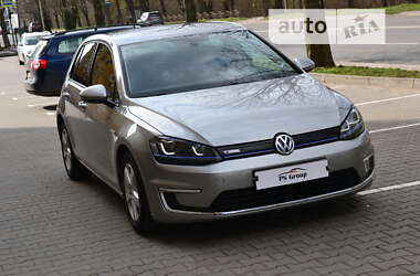 Хетчбек Volkswagen e-Golf 2015 в Луцьку