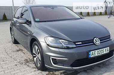 Хетчбек Volkswagen e-Golf 2019 в Дніпрі