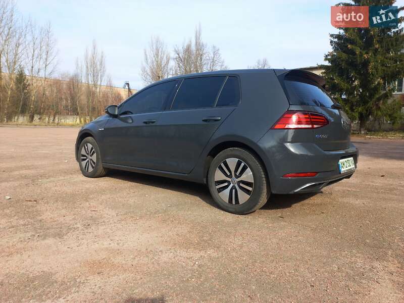 Хэтчбек Volkswagen e-Golf 2020 в Житомире