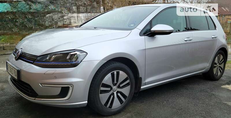 Хэтчбек Volkswagen e-Golf 2016 в Виннице