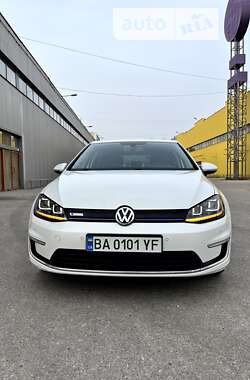 Хетчбек Volkswagen e-Golf 2015 в Кропивницькому