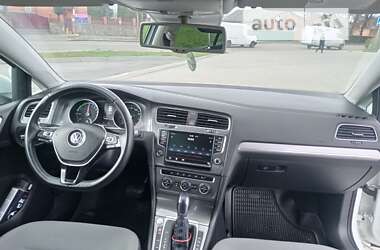 Хэтчбек Volkswagen e-Golf 2014 в Житомире