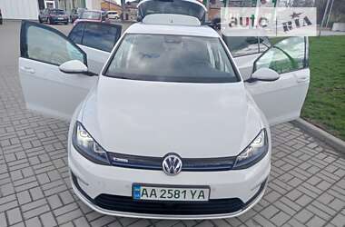 Хетчбек Volkswagen e-Golf 2014 в Житомирі