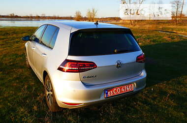 Хетчбек Volkswagen e-Golf 2015 в Луцьку