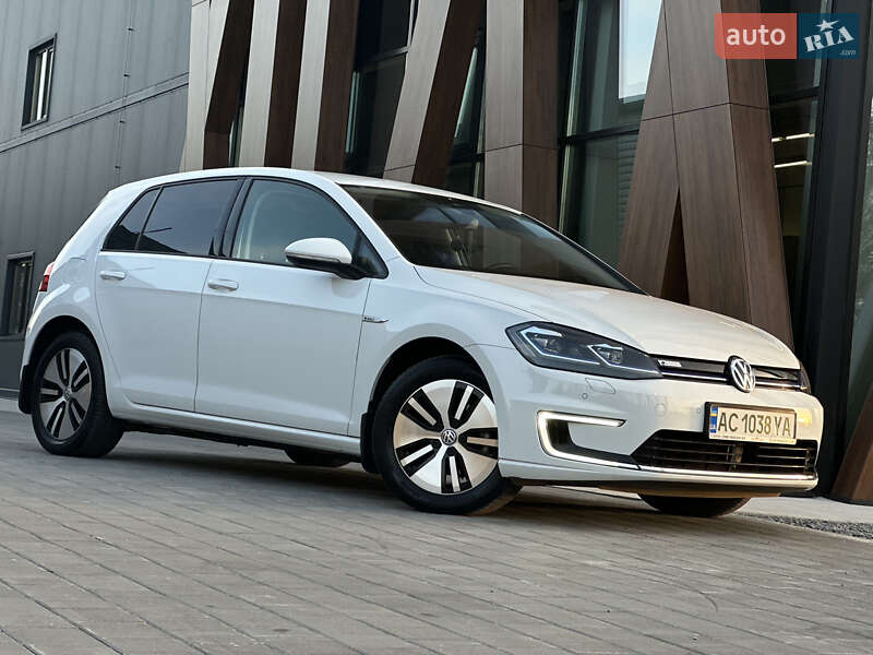 Хэтчбек Volkswagen e-Golf 2018 в Луцке