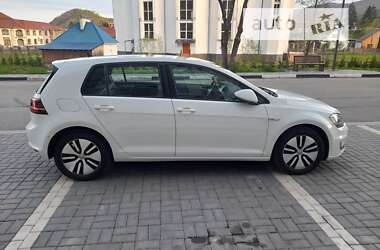 Хэтчбек Volkswagen e-Golf 2014 в Сваляве