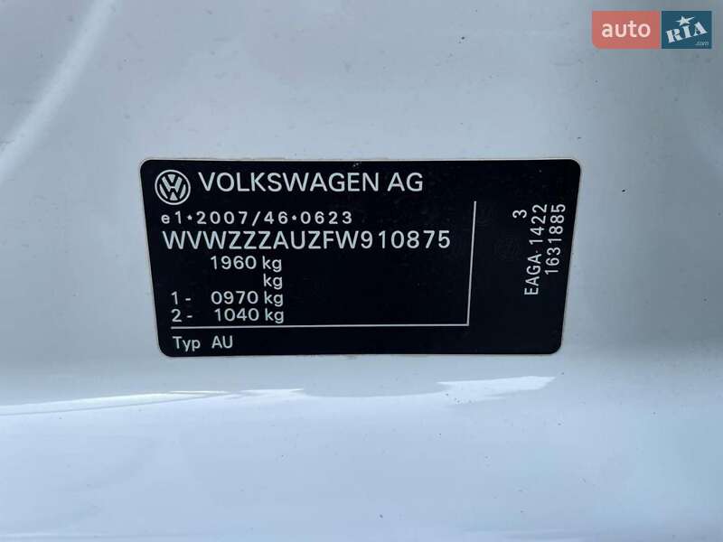 Хэтчбек Volkswagen e-Golf 2015 в Львове