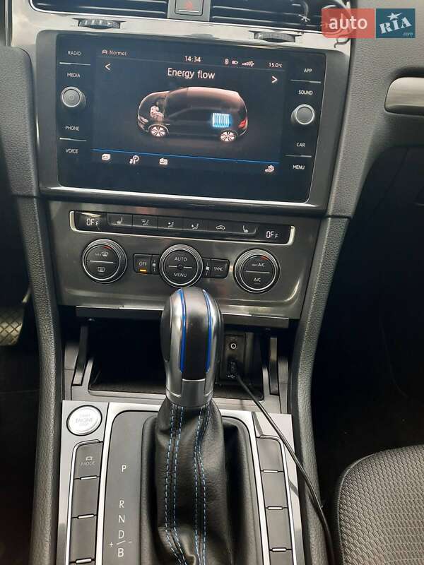 Хетчбек Volkswagen e-Golf 2017 в Одесі