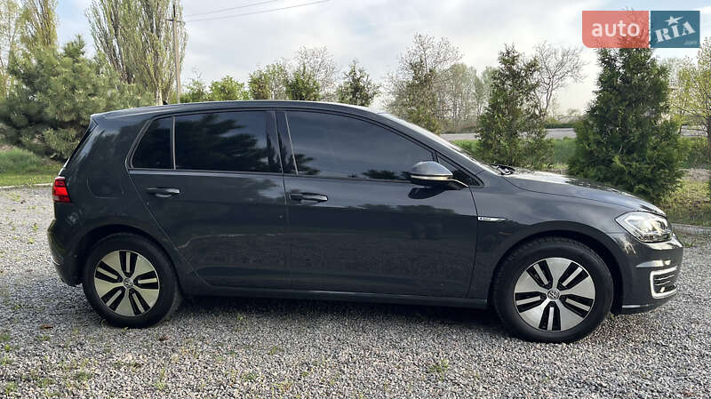 Хетчбек Volkswagen e-Golf 2020 в Дніпрі