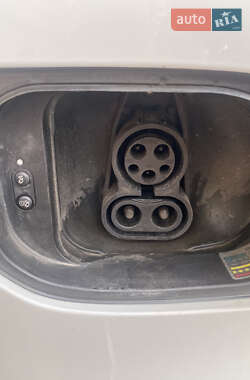 Хетчбек Volkswagen e-Golf 2014 в 
