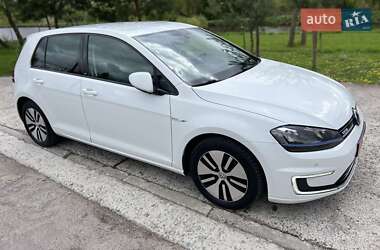 Хетчбек Volkswagen e-Golf 2015 в Рівному