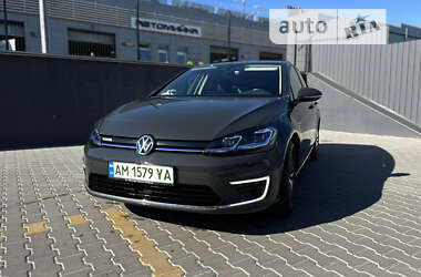Хэтчбек Volkswagen e-Golf 2020 в Житомире