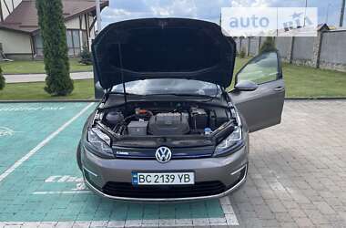 Хэтчбек Volkswagen e-Golf 2015 в Львове