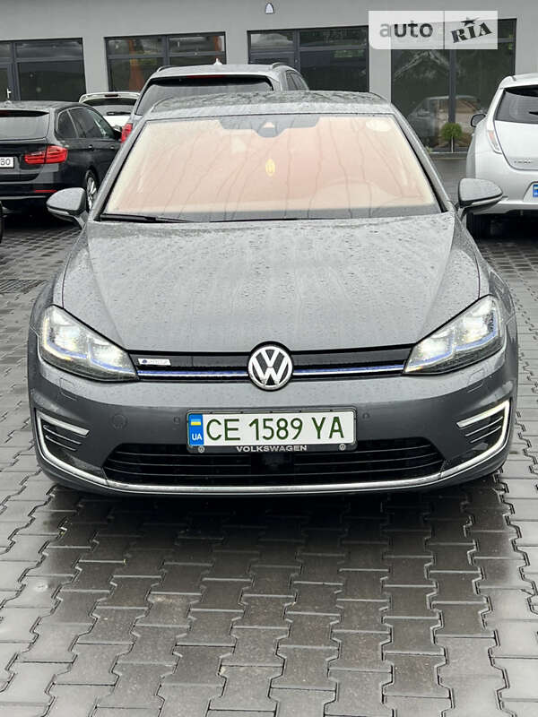 Хэтчбек Volkswagen e-Golf 2019 в Черновцах