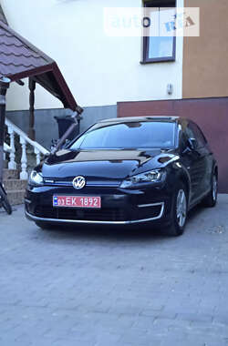 Хетчбек Volkswagen e-Golf 2015 в Умані