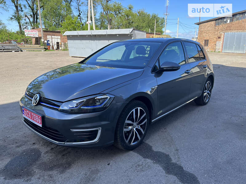 Хетчбек Volkswagen e-Golf 2019 в Охтирці