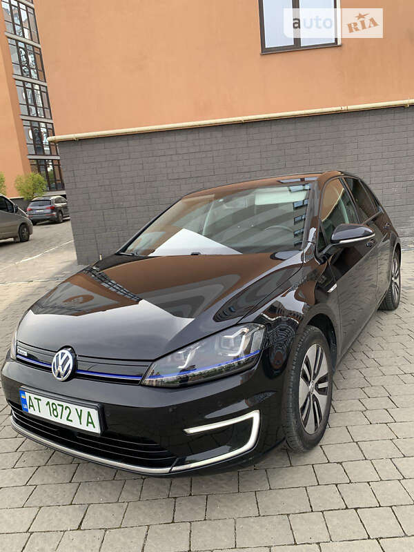 Хэтчбек Volkswagen e-Golf 2014 в Ивано-Франковске
