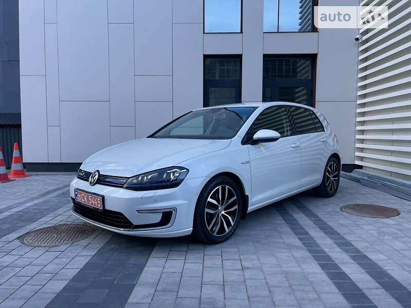 Хетчбек Volkswagen e-Golf 2016 в Львові