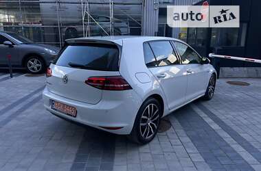 Хетчбек Volkswagen e-Golf 2016 в Львові