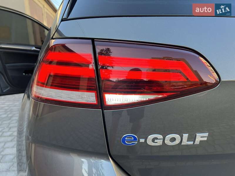 Хэтчбек Volkswagen e-Golf 2017 в Каменец-Подольском