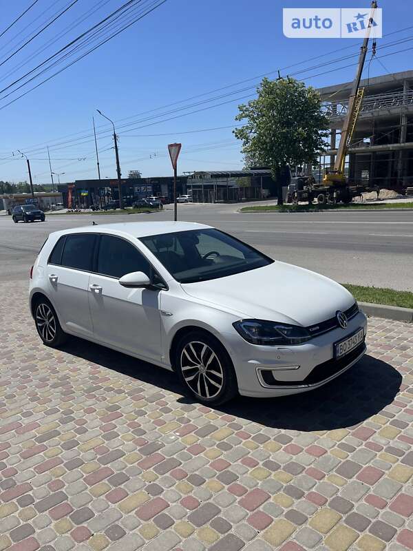 Хетчбек Volkswagen e-Golf 2018 в Тернополі