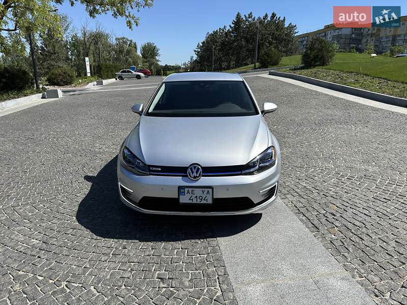Хэтчбек Volkswagen e-Golf 2019 в Днепре