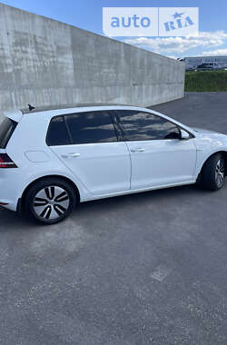 Хетчбек Volkswagen e-Golf 2014 в Львові